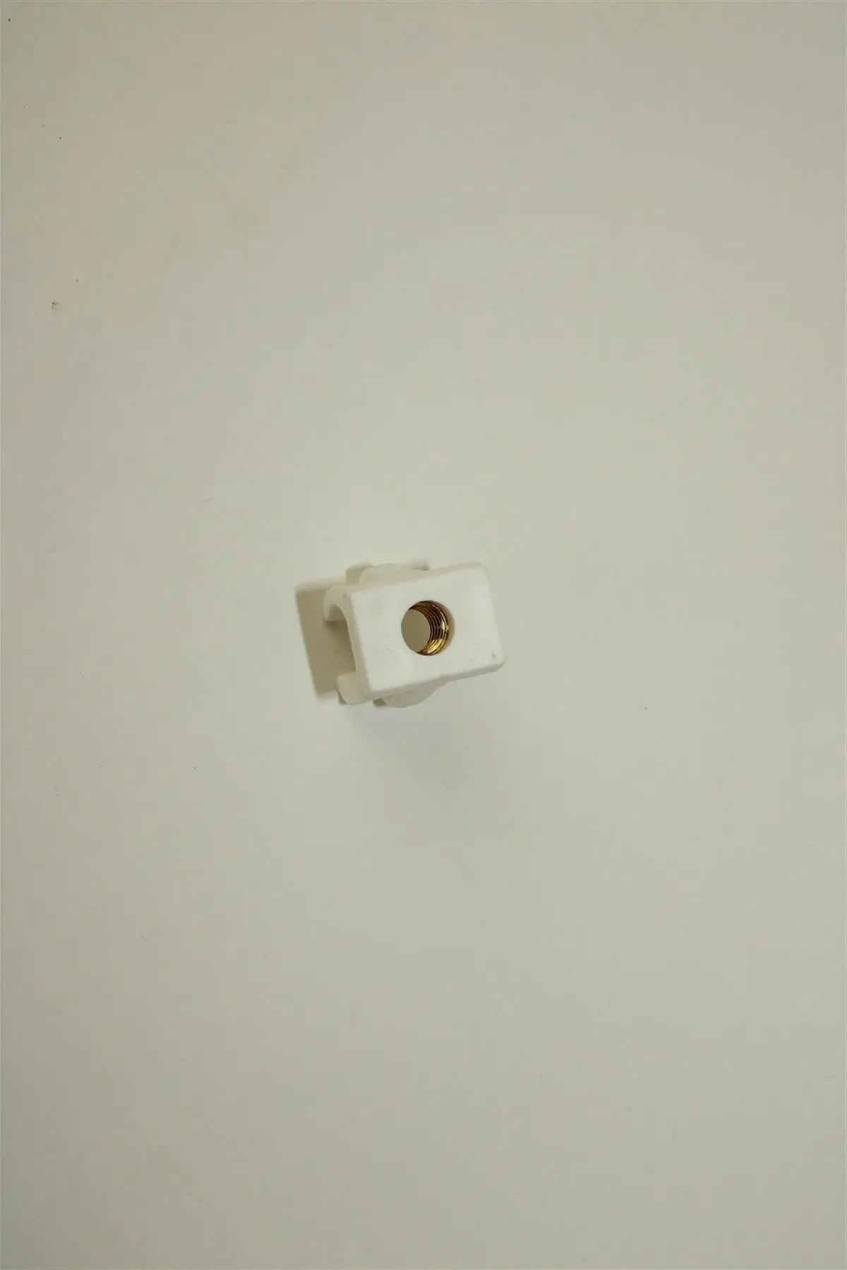 Dethleffs Clothes Rail Fixing Dethleffs