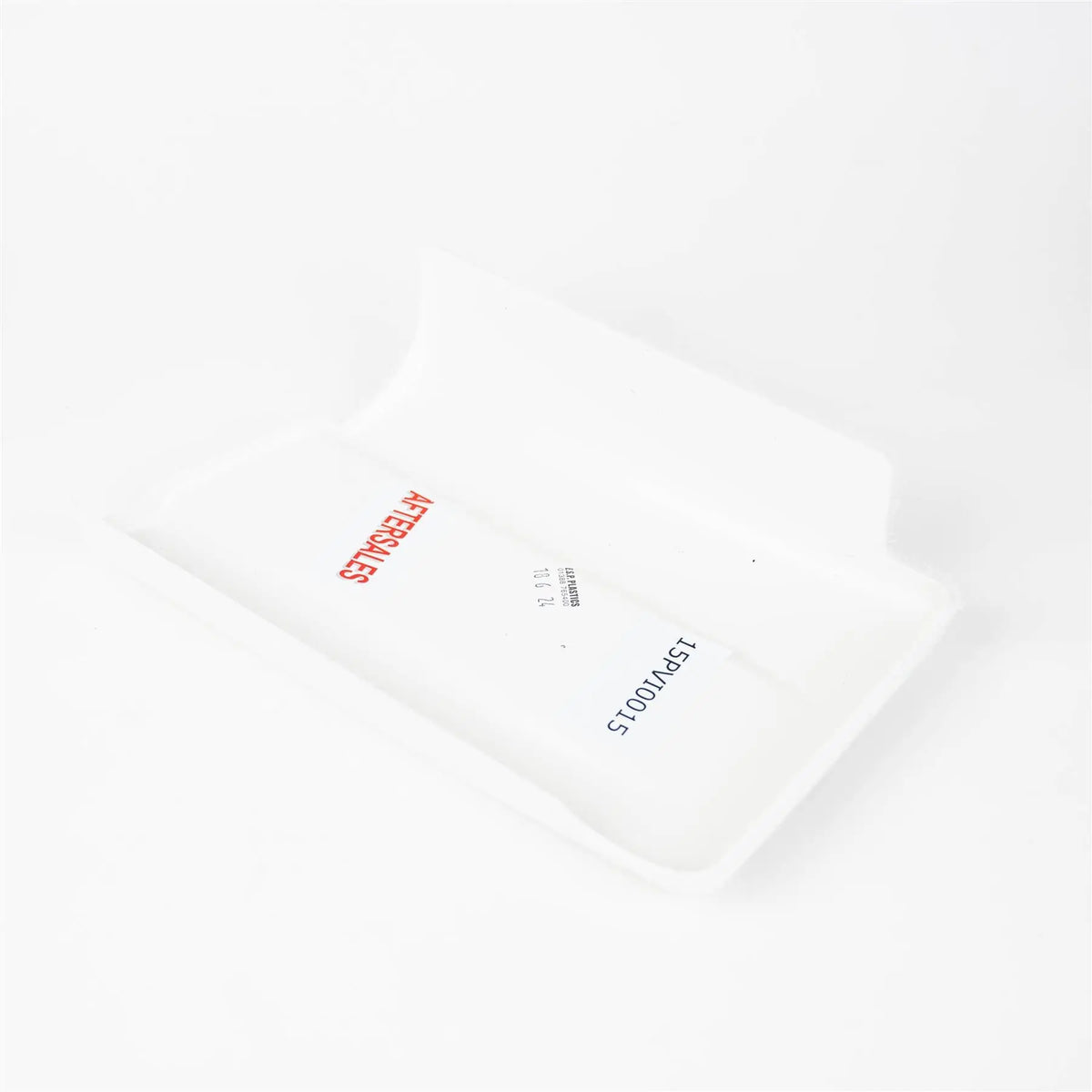 A white AutoQuest motorhome nearside rear skirt cap.