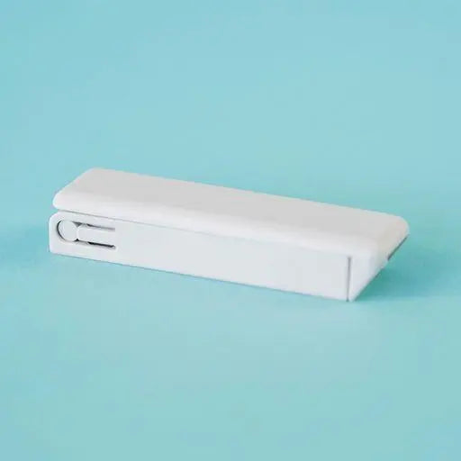Dethleffs Locker Door Retainer Catch (Pair) Dethleffs