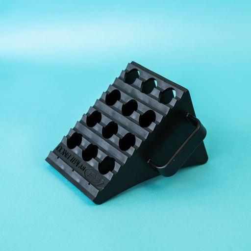 MGI Milenco Wedge Level with Chock