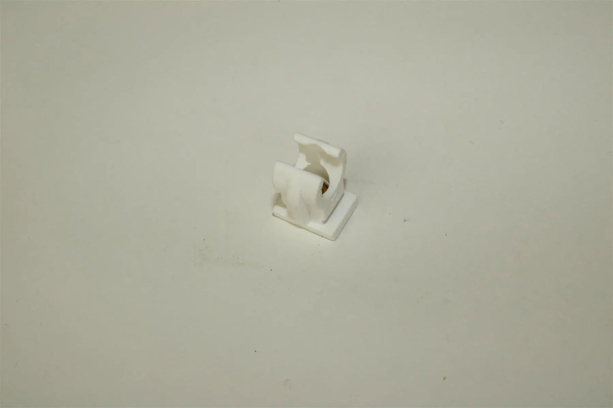 Dethleffs Clothes Rail Fixing Dethleffs