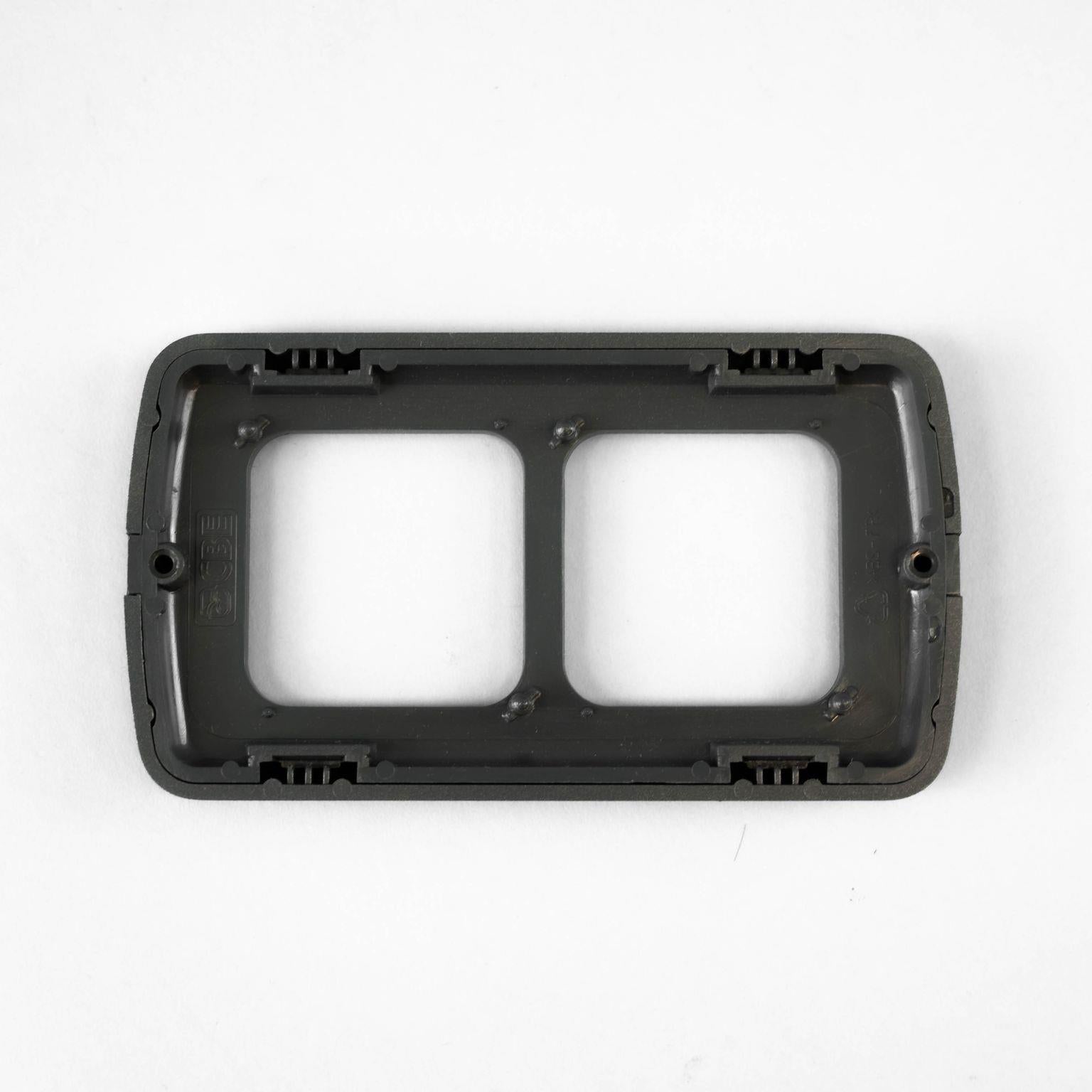 CBE Double socket outer frame Champagne grey