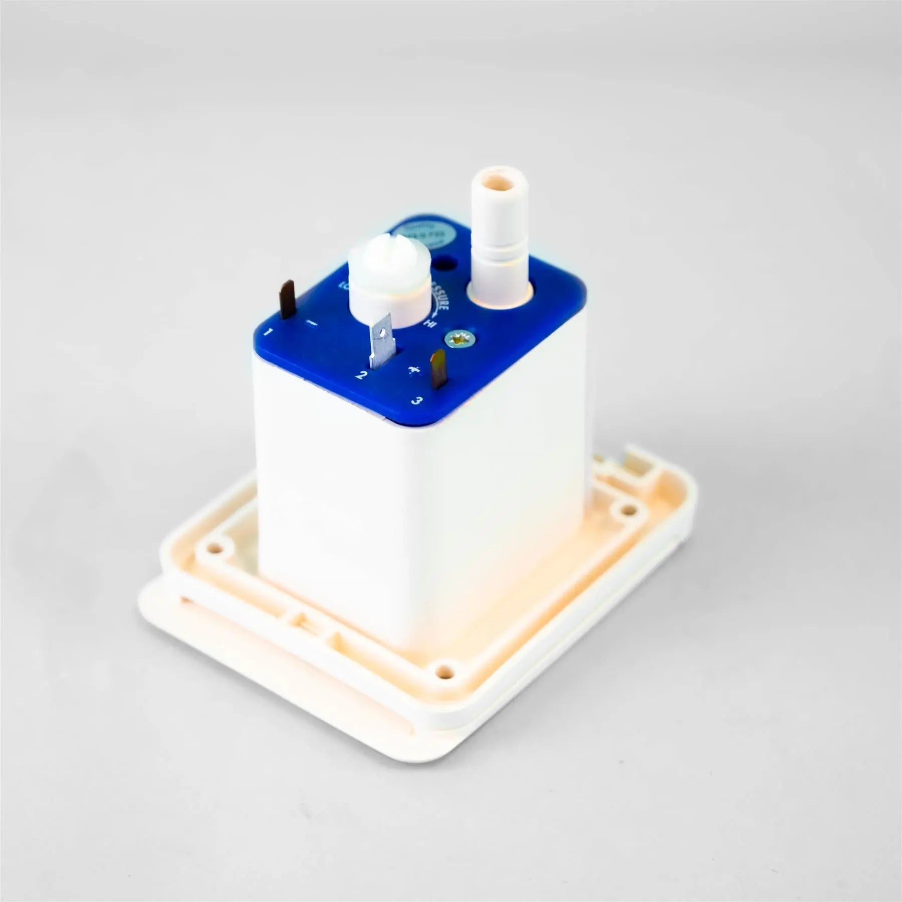 Watermaster Inlet Socket with integrated pressure switch (IVORY) Whale