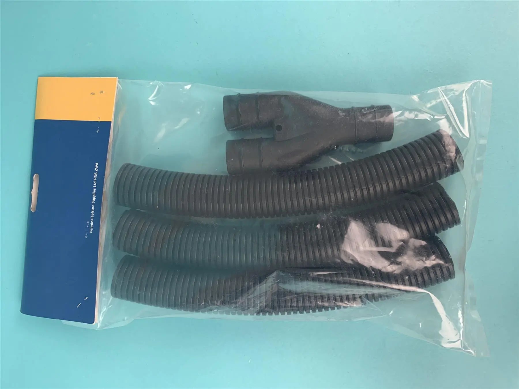28.5mm Y Connector Kit Including Hose Black Pennine Leisure Supplies
