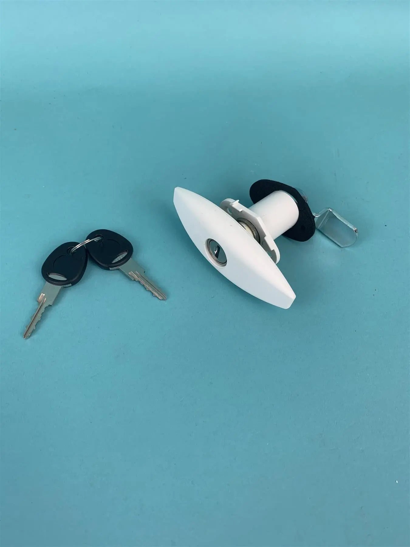 White FAP Oval Lock With Key FAP