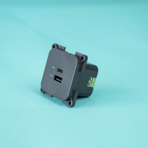 C- Line socket USB- A and USB- C