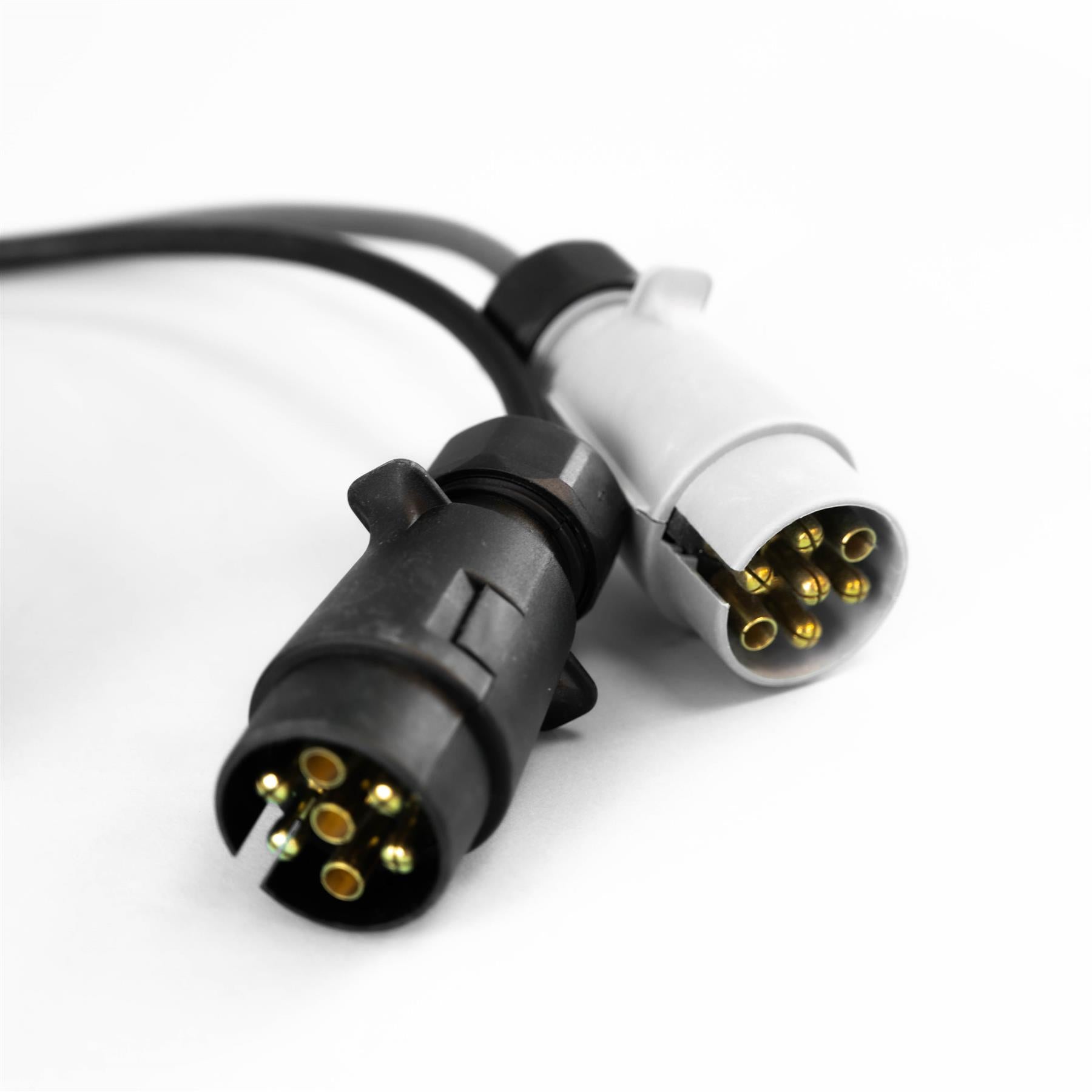 Electrical Adaptor 13 Pin Socket to 7N and 7S Plugs