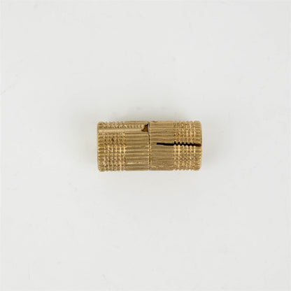 Dethleffs Spigot Hinge