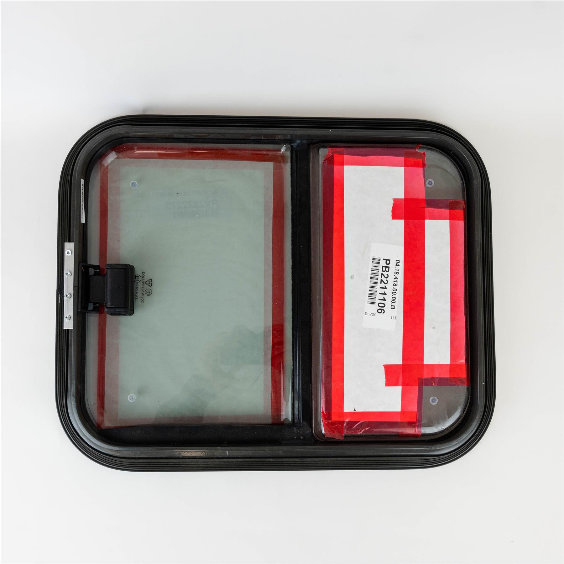 Dethleffs Sliding Window with Frame 500x400