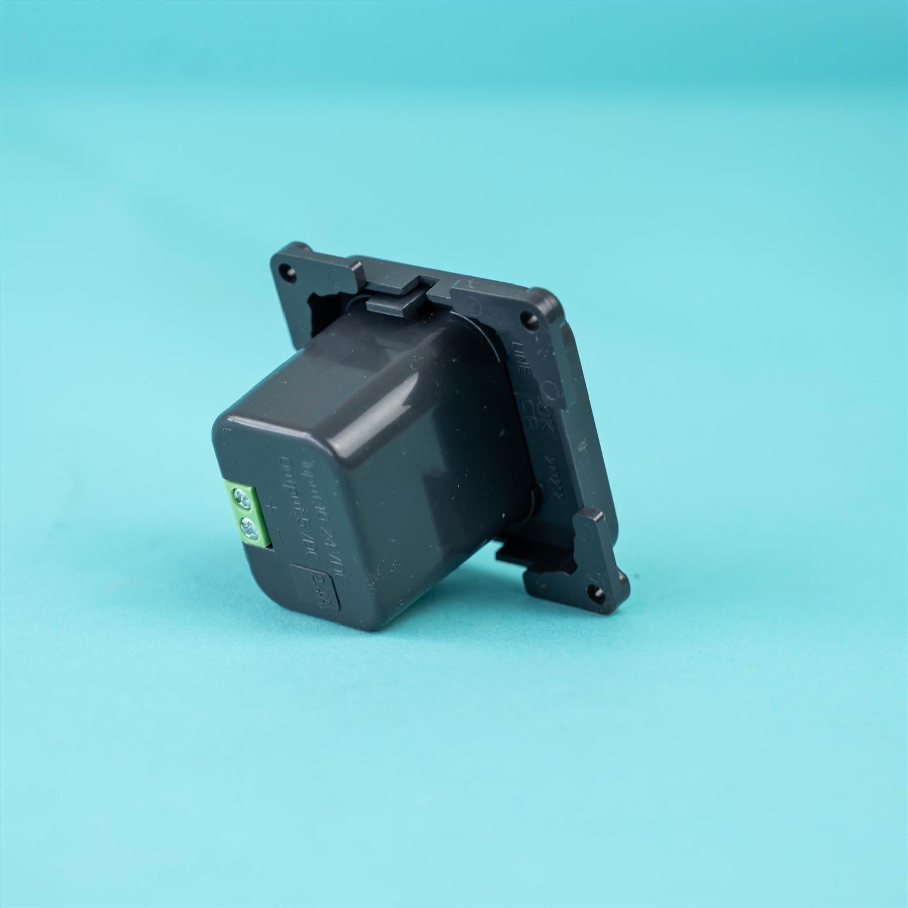 C-Line socket USB- A and USB- C