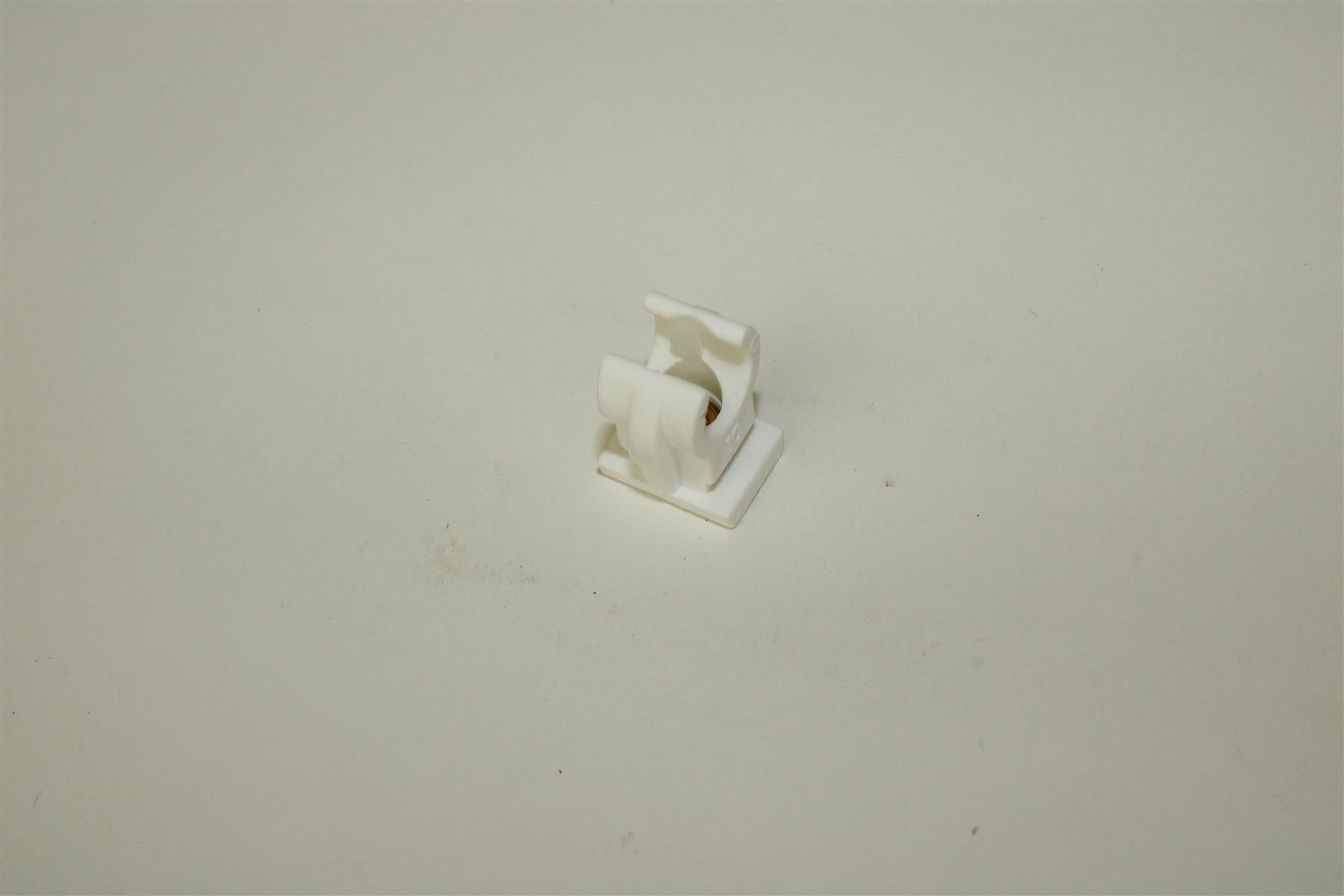 Dethleffs Clothes Rail Fixing