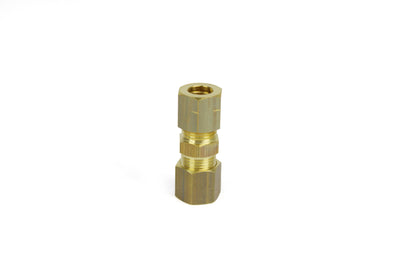 A copper 8mm to 8mm coupling.