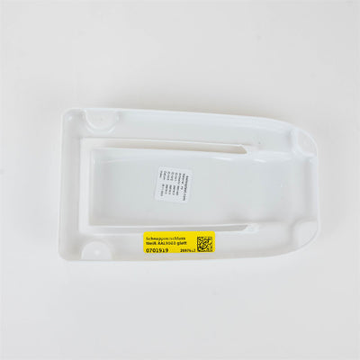A white Dethleffs/Sunlight snap fastener.