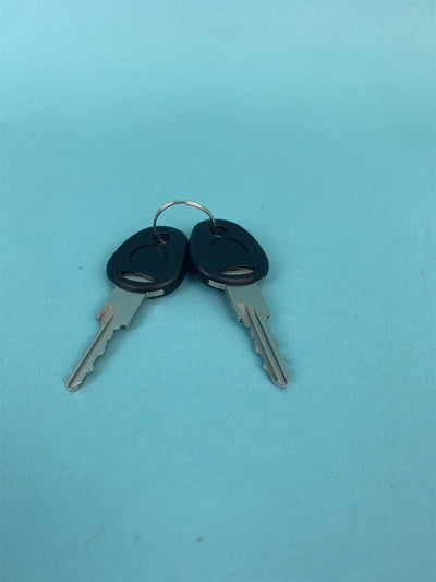 White FAP Oval Lock With Key FAP