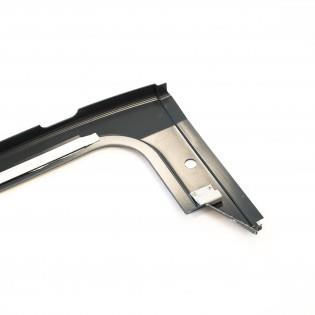 A grey nearside Roller Team Autoroller 746 motorhome garage skirt.