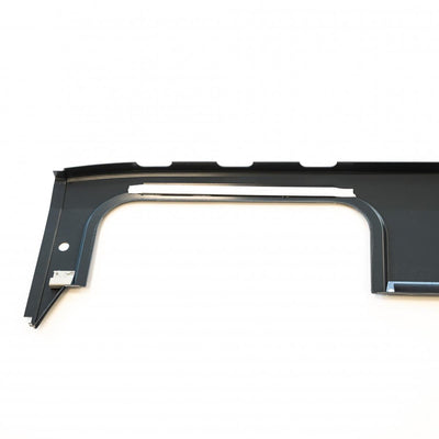 A grey offside Roller Team Autoroller 746 motorhome garage skirt.